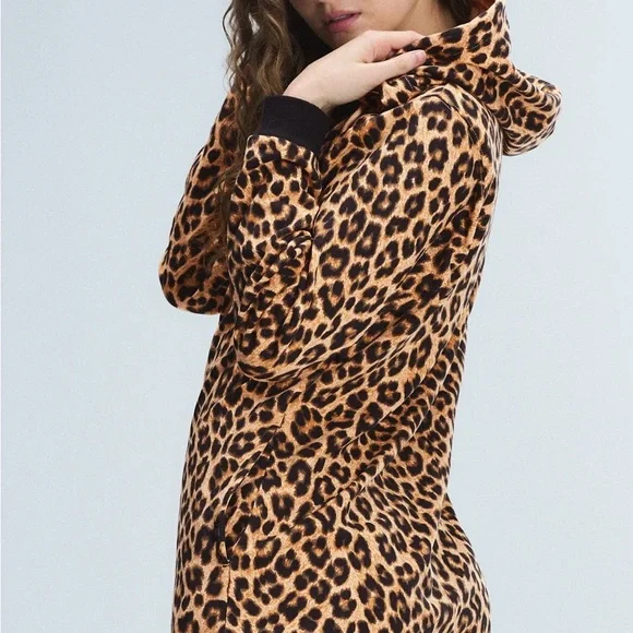 🔥🔥🔥Savage FENTY - Leopard Print Hooded Onesie - super cute & comfy for lounging! - Picture 2 of 8